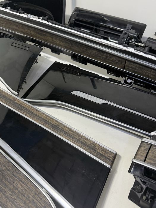 интериорен комплект лайсни Audi A8 D5 Quattro – Natural Brown Ash Wood