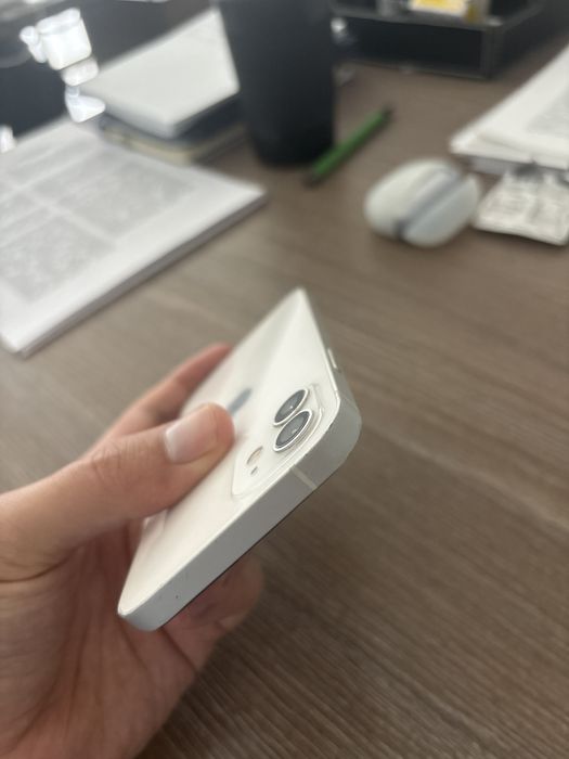 iPhone 12 128g белый
