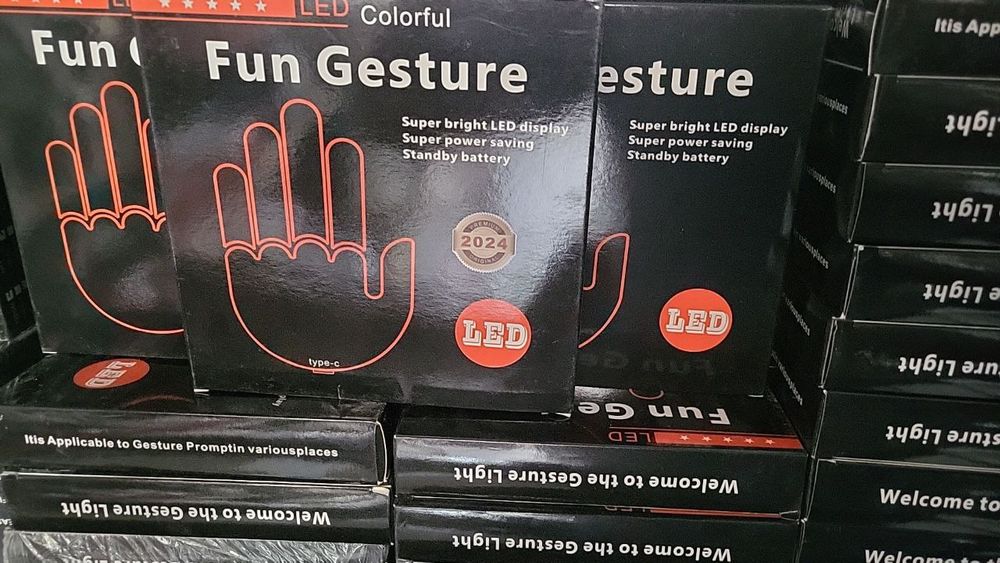 Доставка бесплатно Тошкент шахрига Fun Gesture LED qo‘l shaklidagi chi