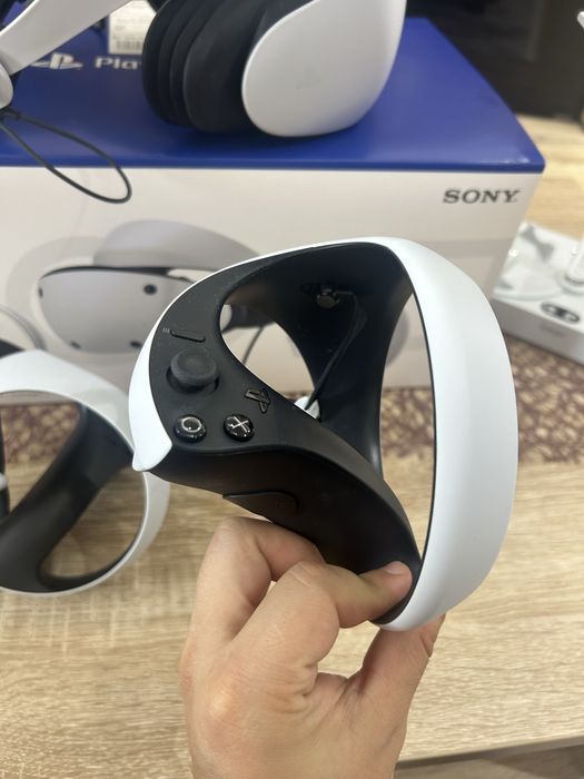 PlayStation VR2 (PSVR2) – Set complet, ca nou + CADOU suport cu încărcare controlere