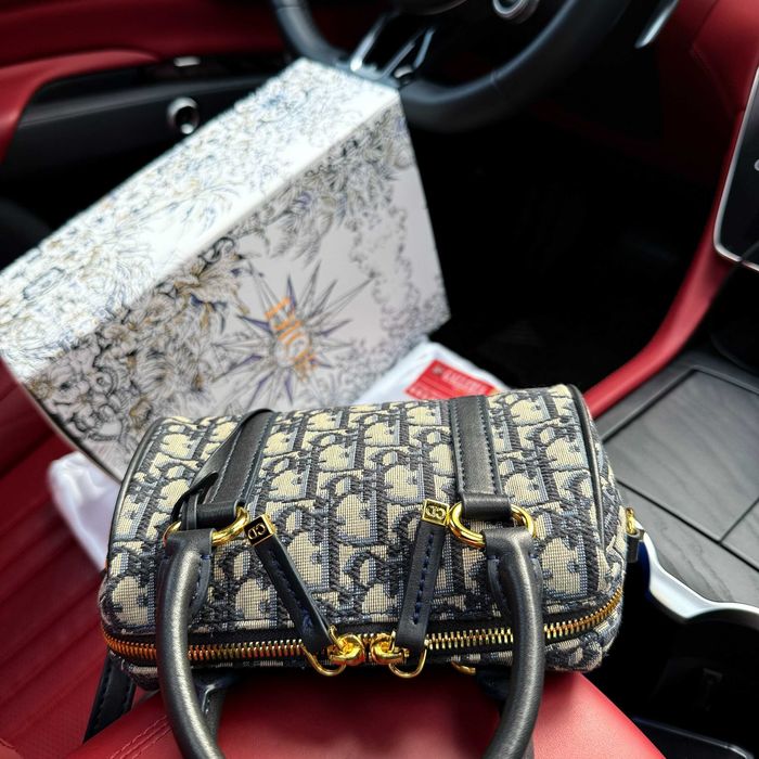 Дамска чанта Диор