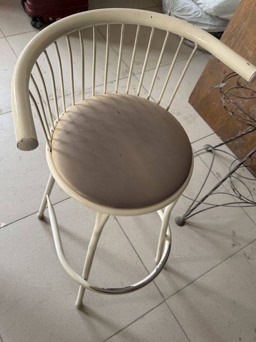 Барный столик для визажиста