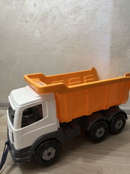 Продам камаз детский