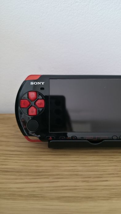 Sony PSP 3000, Modat, 550 jocuri, consola 9 în 1, editie God of War