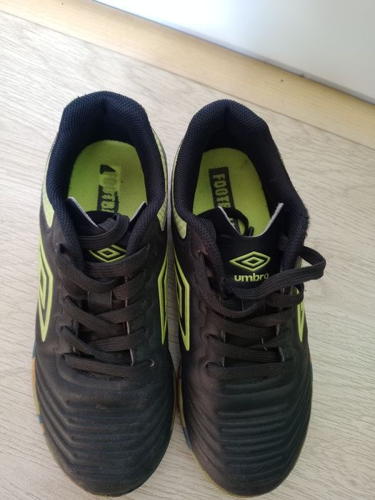 Маратонки  Umbro