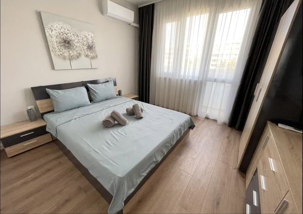 Тристаен за нощувки Central Escape 105€