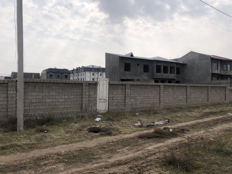 Ер сотилади 5 сотих кизгалдок мфй замона тойхонани ропарасида 4-квартл