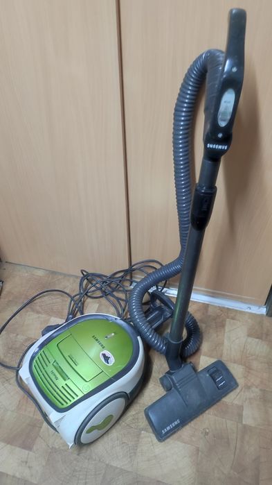 Пылесос Samsung 1600 Вт