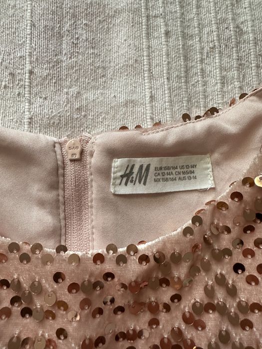 Рокля с паети -H&M - необличана