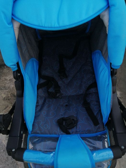 Срочно продам коляску 3в1