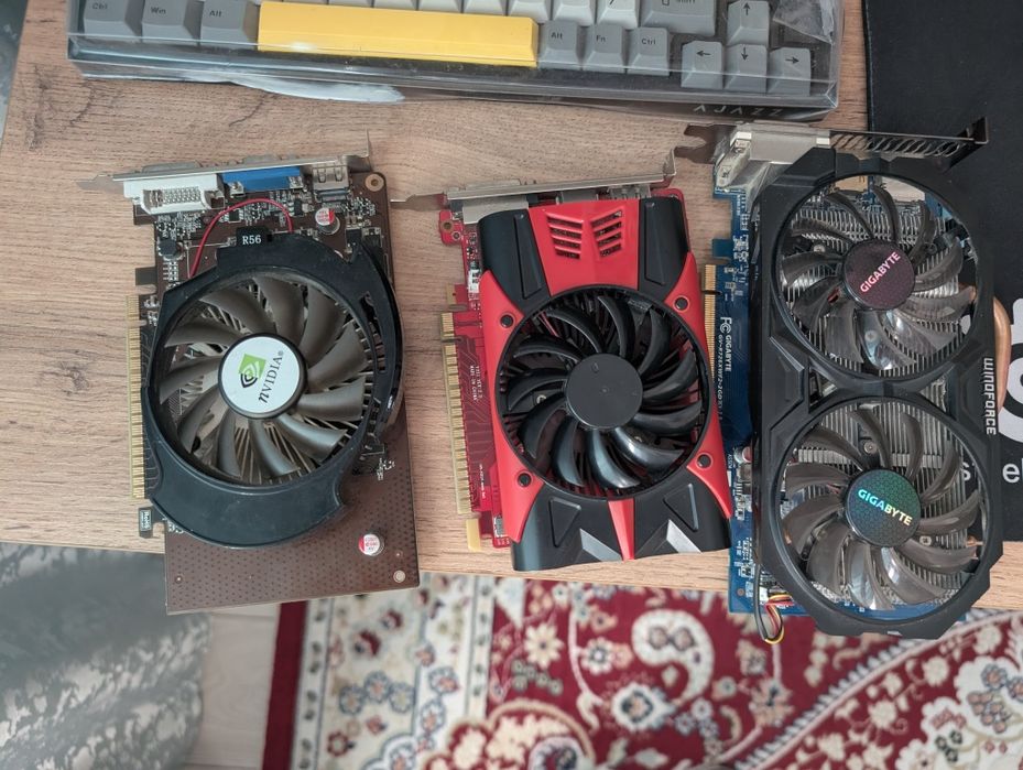 Продам 3 видюха не известном состояние