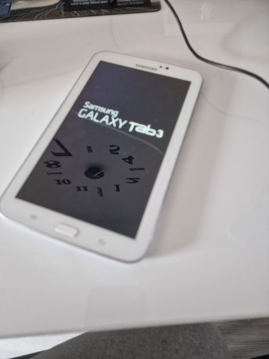 Tableta Samsung Tab 3 defectă