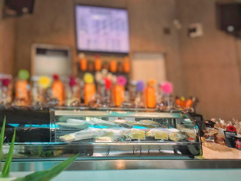 Хладилна витрина за суши, сандвичи, риба, тапас, салати - 113×37×37 см