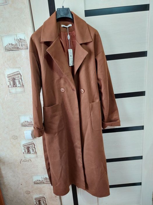 Продам новое пальто женское