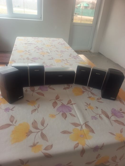 Boxe de vânzare prin cablu Sony și bose pentru cinema de casa original