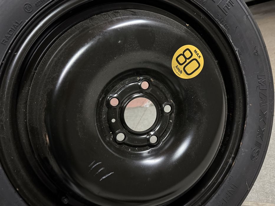 НОВ Оригинален Комплект 17" ПАТЕРИЦА/КРИК/КУКА 5х114,3 за -NISSAN-