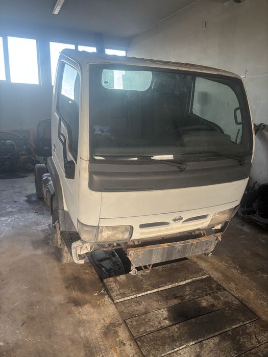 Dezmembrez Nissan Cabstar motor 3.0