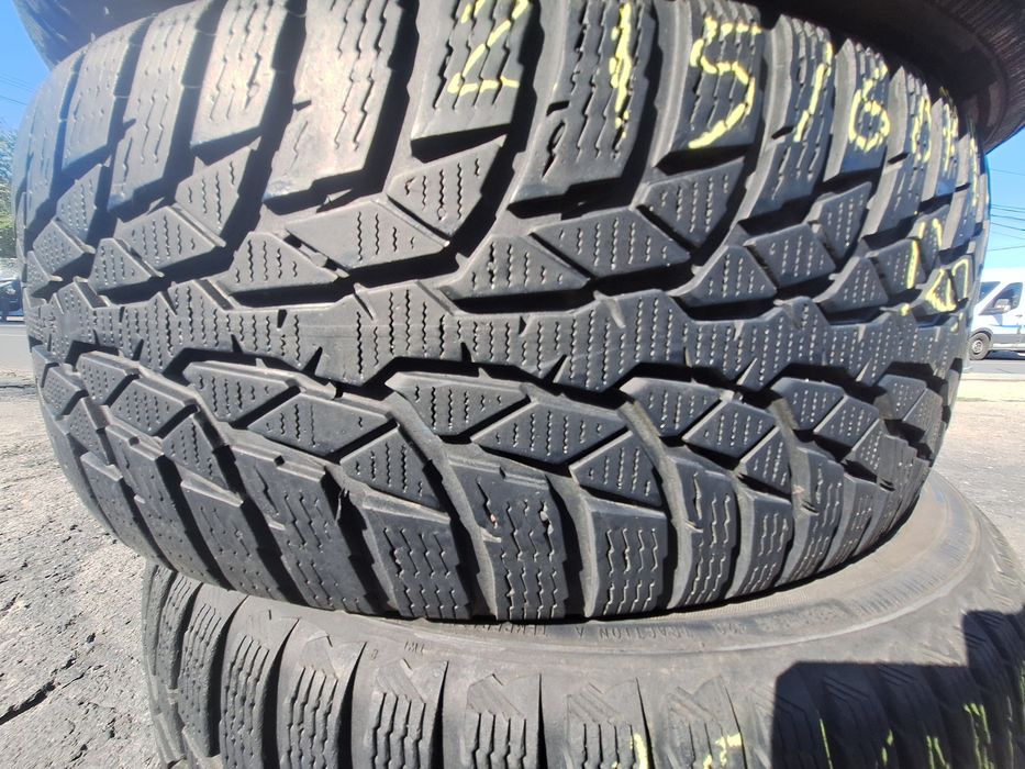 2, 4, 6 anvelope iarna 215/60r16 Nokian Montaj Gratuit