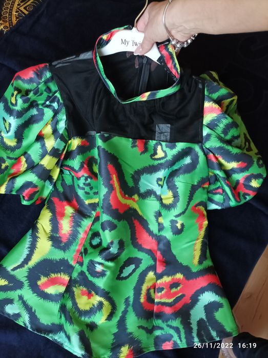 Риза със тигров принт