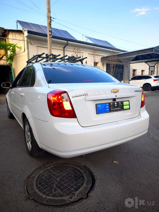 Продается Chevrolet Lacetti 1.8 AT, 2010 г.