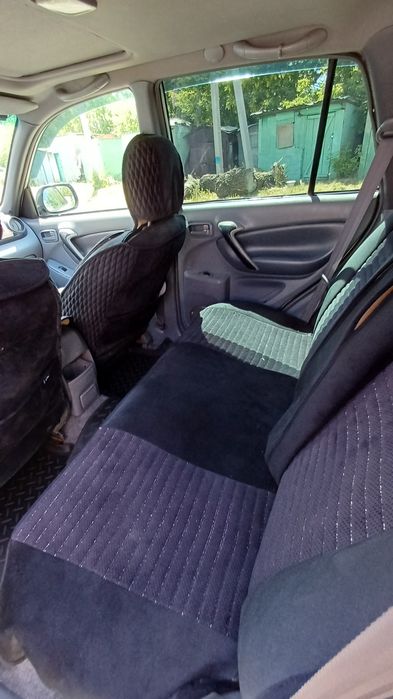 Продам  Toyota RAV4 В хорошем состояние