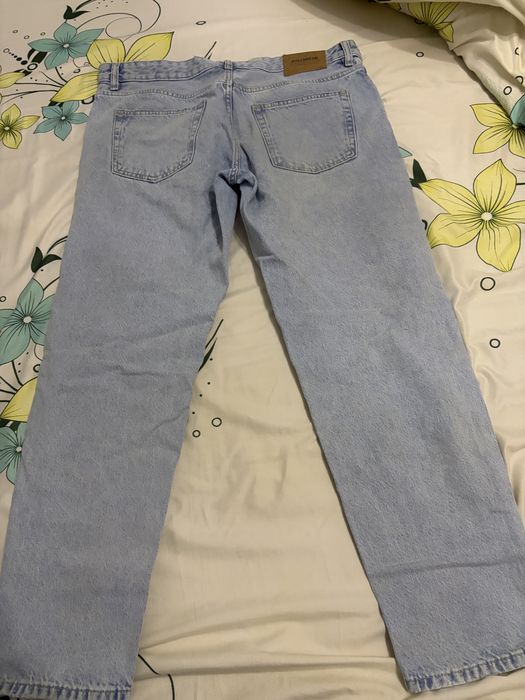 Blugi pull&bear standard albastri deschis marimea 42 purtati de mai multe ori