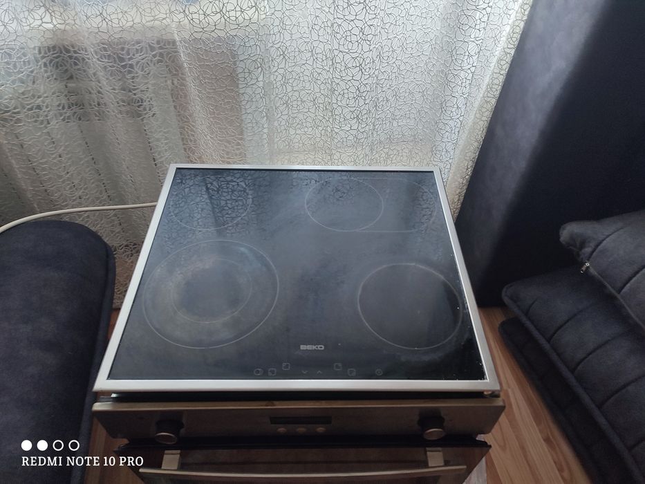 Электроплита и духовой шкаф
