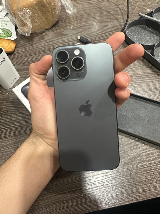 Продам 15 pro Max