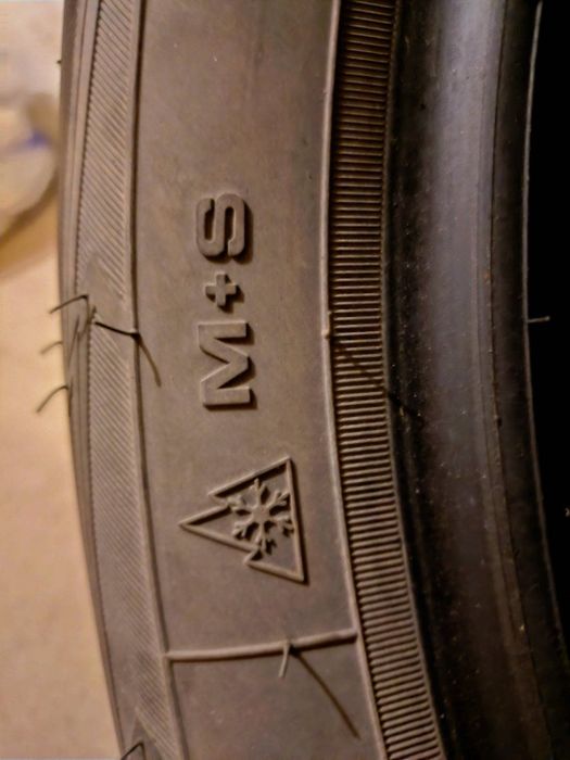 4 броя зимни гуми Good year 205/55R16