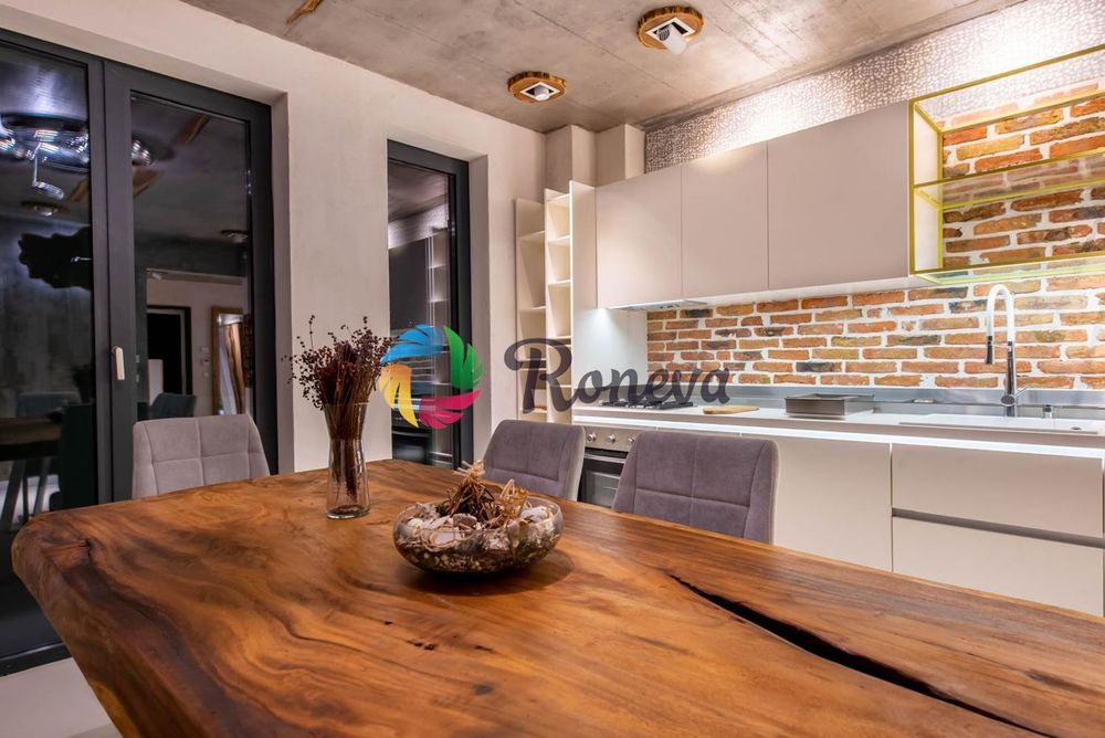 Дава се под наем Тристаен апартамент в Варна, м-т Св. Никола - 98 кв.м за 1800 € - Снимка #2