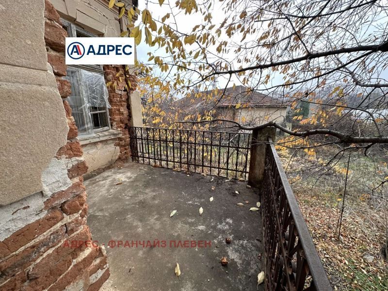 Къща в Плевен, област-с.Телиш площ 160 цена 21000