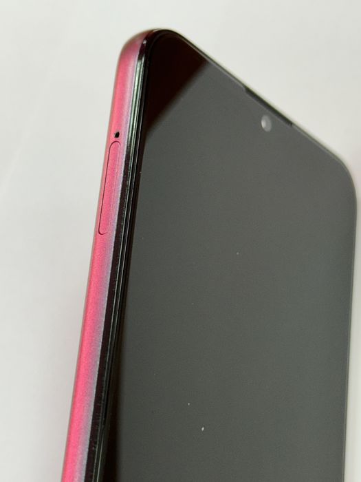 Motorola G30, ca nou, cutie si cablu incarcare