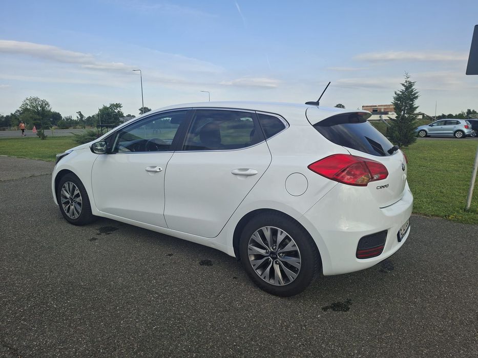 KIA Ceed 2016 — imagine 2