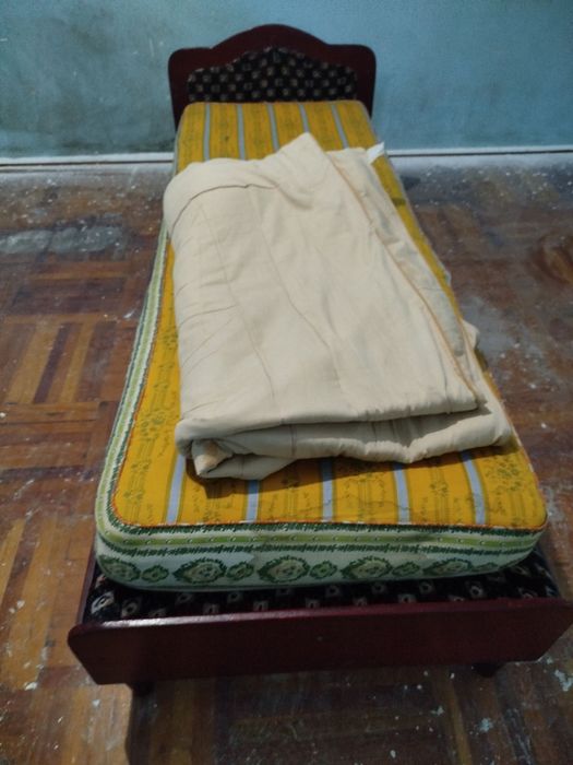 Кровать односпальняя