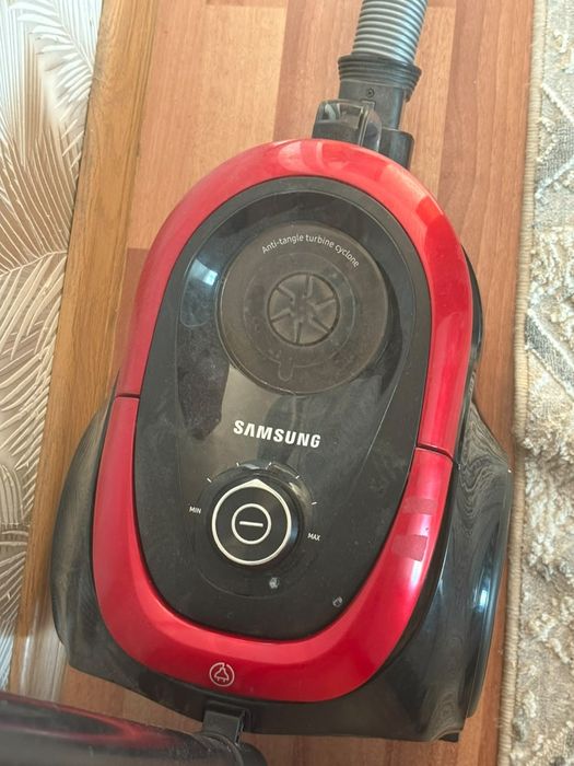 Samsung Пылесос брали за 50 продам 23к