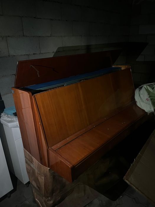 продаю пионино хорошый