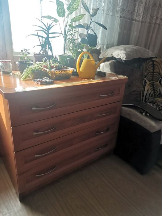 Продаётся  комод Б/У