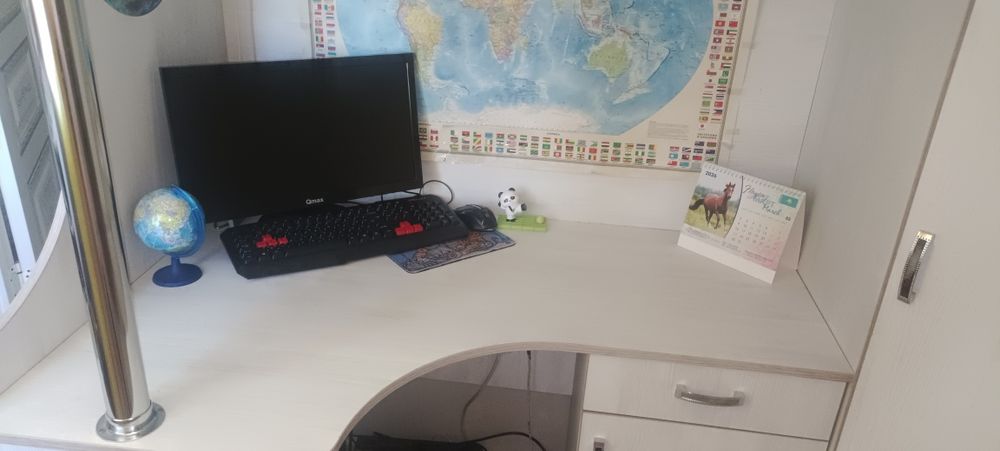 Продам двухъярусную кровать