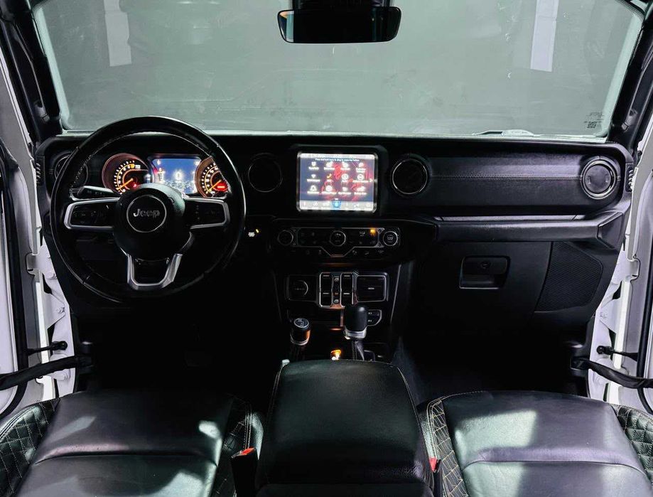 JEEP Wrangler 2021 — imagine 4