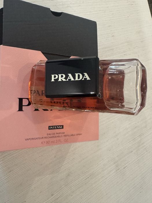 продаю оригинальные духи Prada