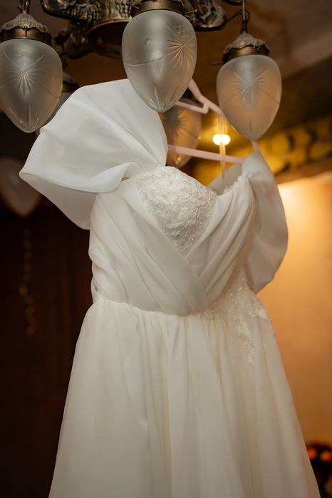 Se vinde rochie de mireasă