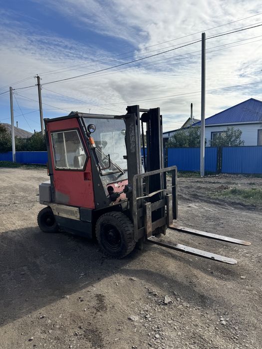 Продам погрущик nissan j01A15