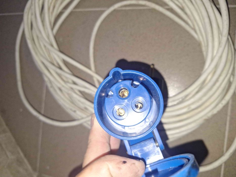 Захранващ кабел/преходник за каравана/кемпер контакт с дължина 17,5