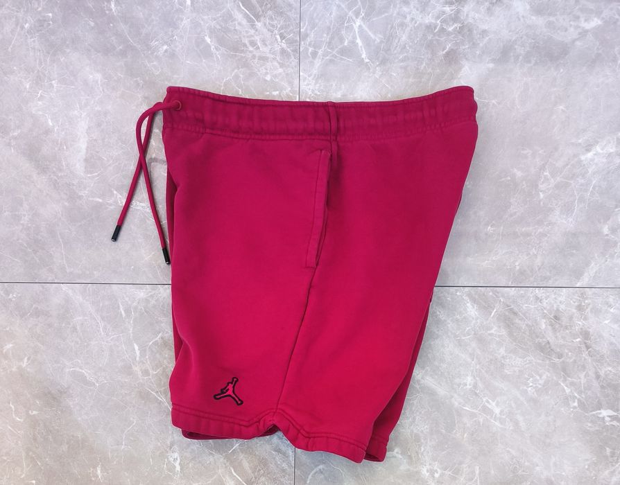 Jordan размер S Къси панталони