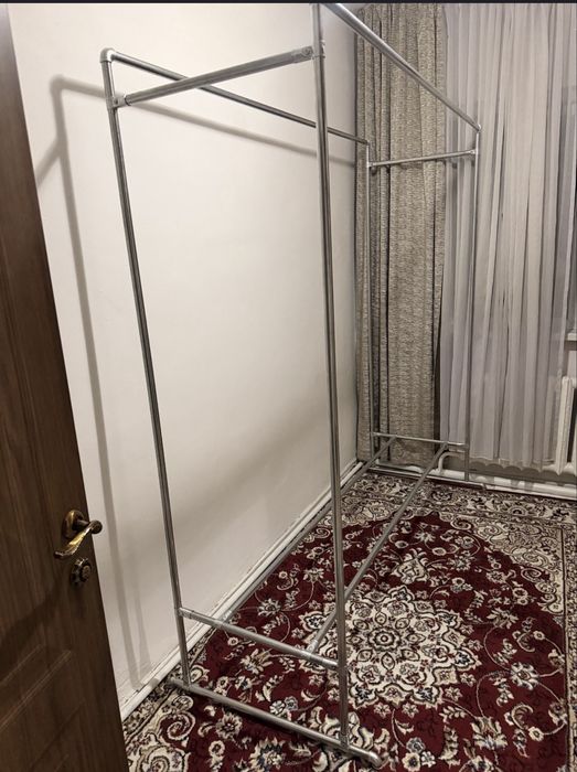 Вешалка новый крепкий