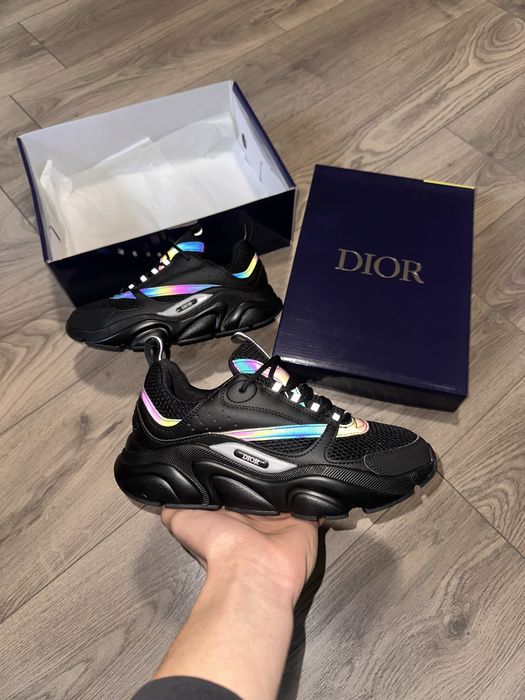 Dior B22