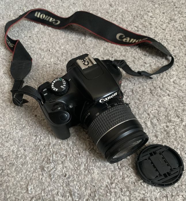 Canon EOS Rebel T3 + Обектив и аксесоари