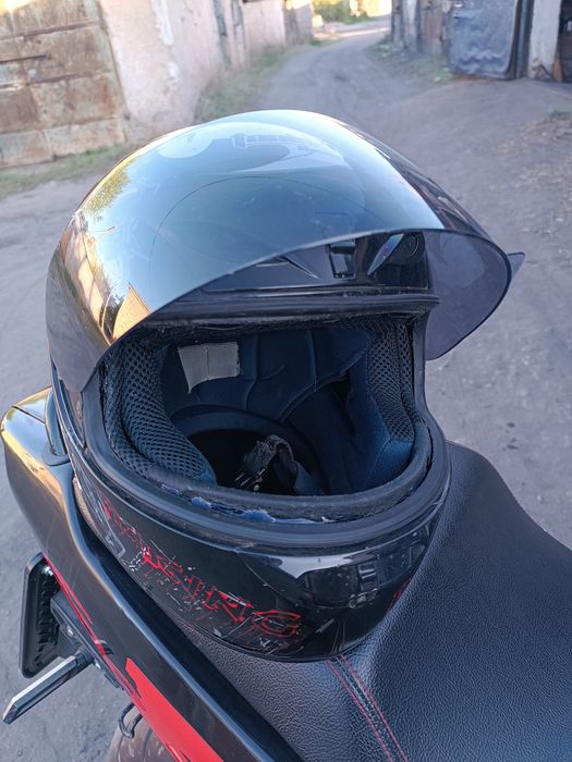 Продам мотошлем  с аэрографией