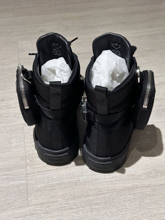 Текстильные кеды Prada