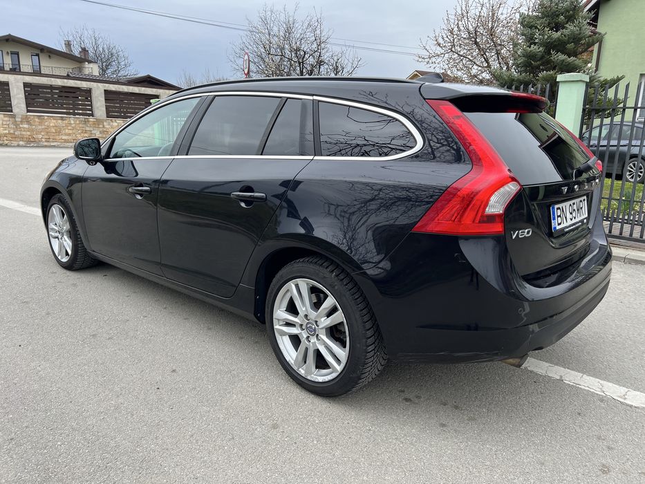 Volvo v60 D3 automat